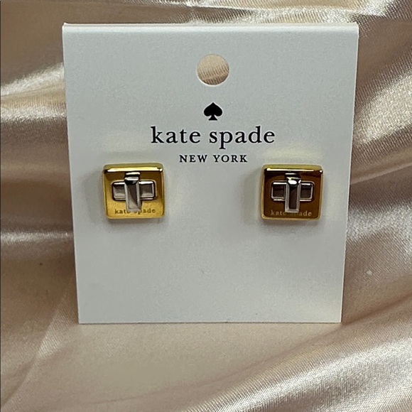 NWT - Kate Spade Phoebe Turnlock Studs - Picture 11 of 13
